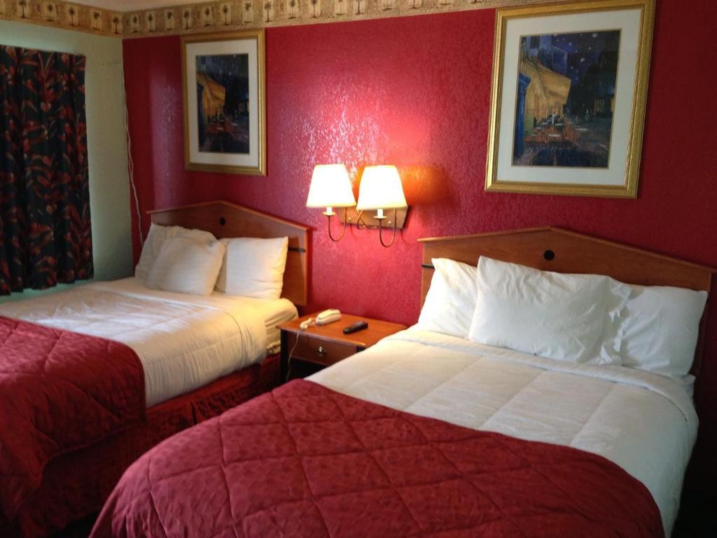 Motor Inn Clewiston Room photo